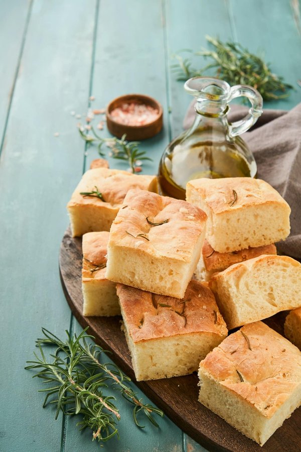 Qual è il miglior metodo per fare la focaccia genovese alta e morbida?