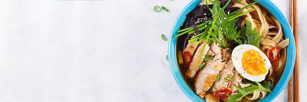 Quale è la ricetta per una zuppa di miso con tofu e alghe wakame autenticamente giapponese?